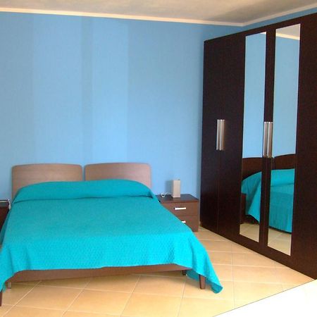 Terrazza Mimosa Apartment เชฟาลู ภายนอก รูปภาพ